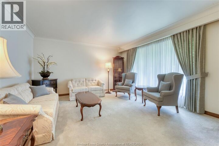 Property Photo:  1709 Gladstone Avenue  ON N8W 2N4 