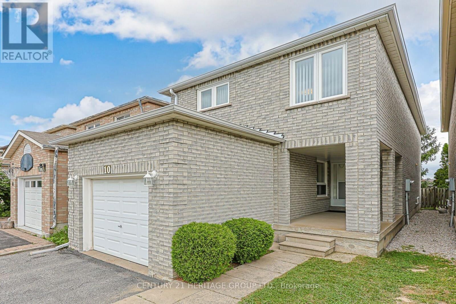 Property Photo: 10 Woodhall Road ON L3S 1N9