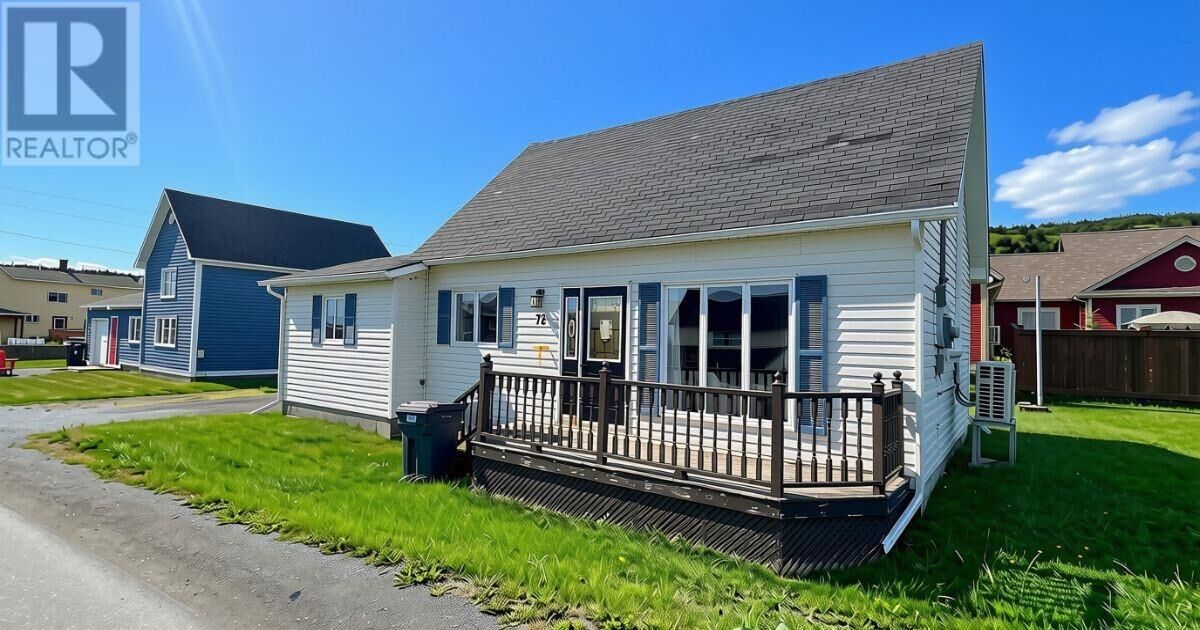 Property Photo:  72 Main Street  NL A0G 4M0 