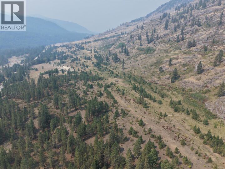 Property Photo:  520 3 Highway  BC V0H 1E0 