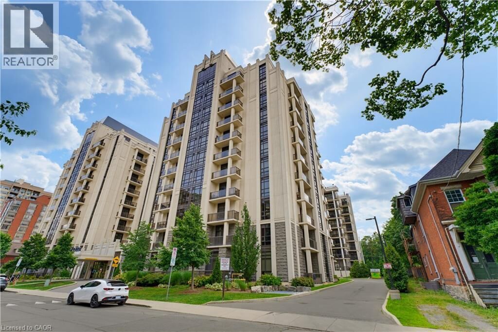 Property Photo:  85 Robinson Street 608  ON L8P 0B9 