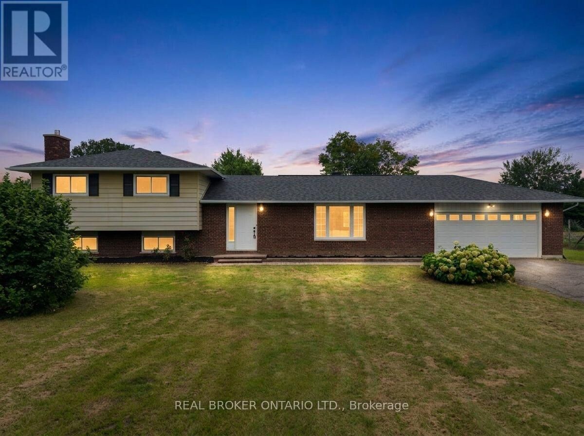 Property Photo:  672 Line 3 Line  ON K0G 1G0 