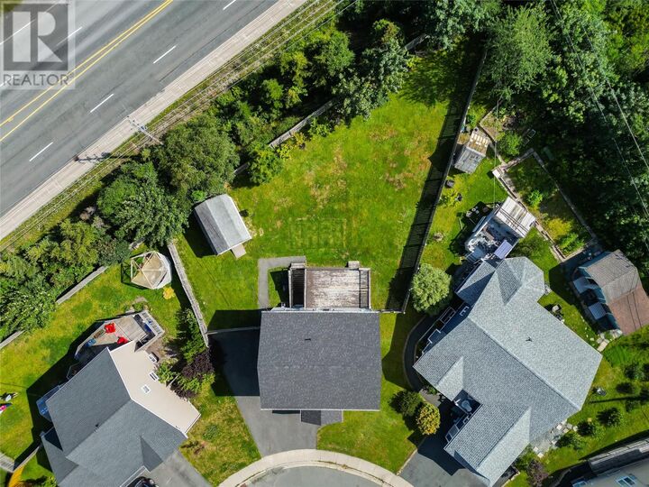 Property Photo: 1 Julieann Place NL A1A 5Z5