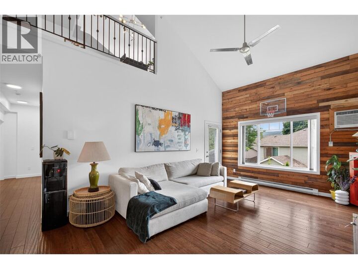 2120 Shannon Ridge Drive 303 — photo 1
