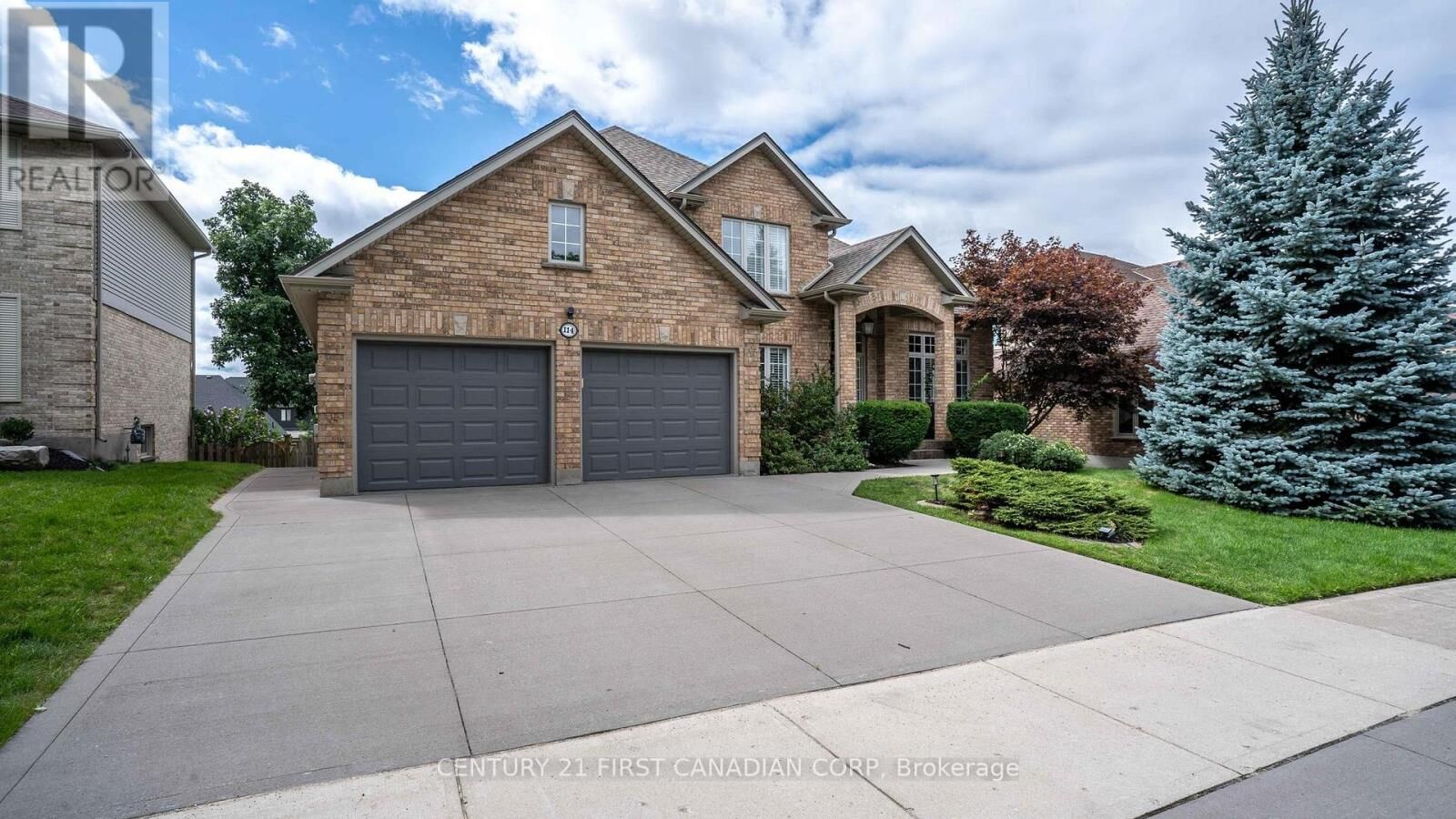 Property Photo: 114 Longview Court ON N6K 4J1