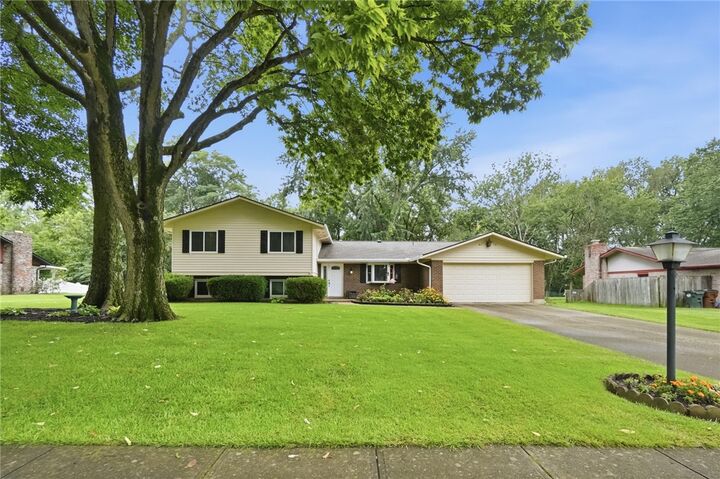 Property Photo:  8919 Deep Forest Lane  OH 45458 