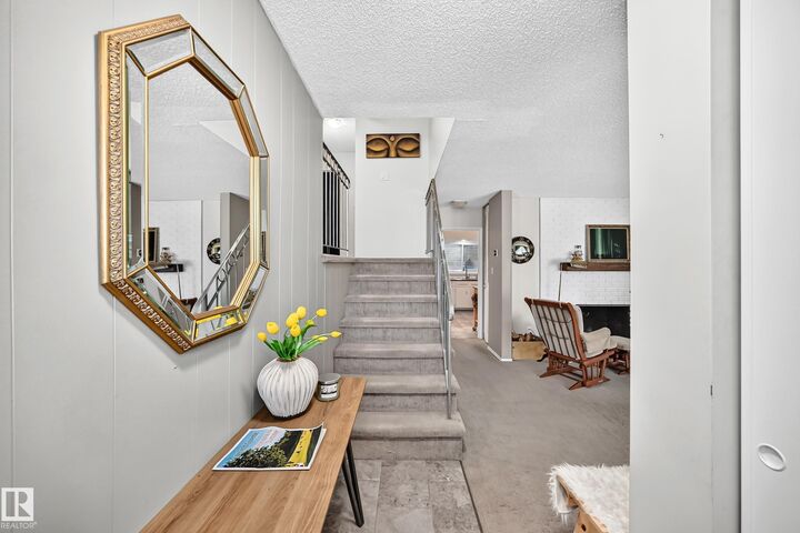 Property Photo:  3516 117A Street NW  AB T6J 1V4 