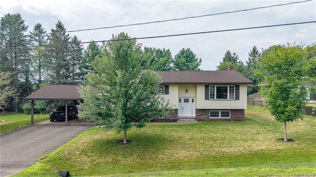Property Photo:  66 Viola Avenue  NB E5N 5M3 