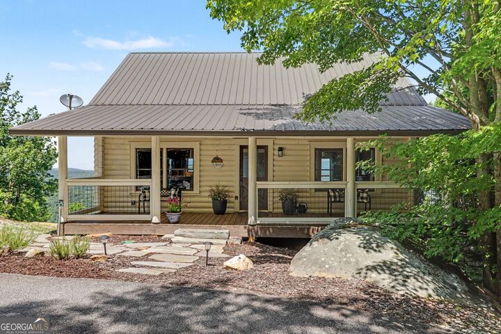 Property Photo: 312 Tallulah View GA 30573