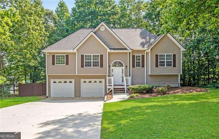 Property Photo:  81 Glen Ridge Drive  GA 30180 