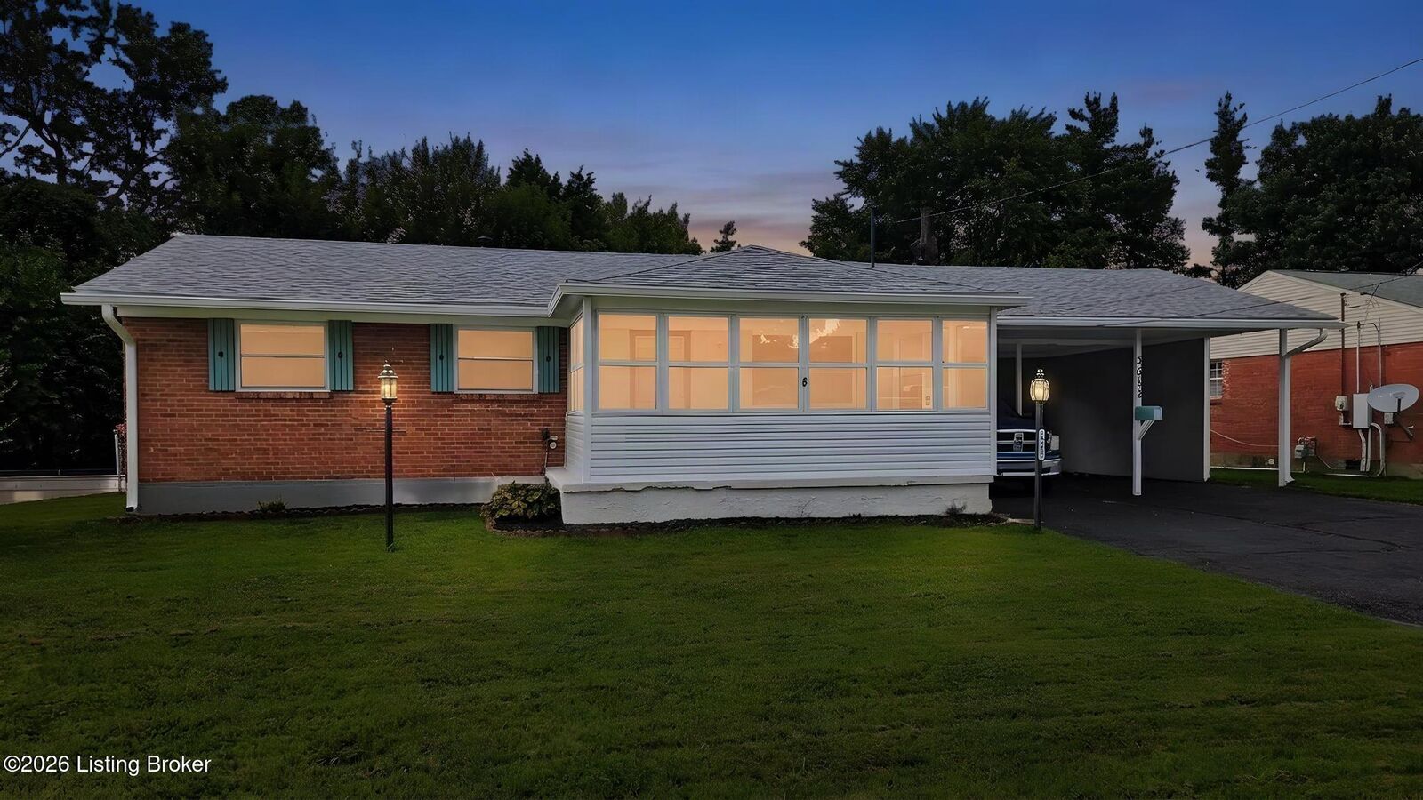 Property Photo:  3613 Freedom Way  KY 40229 