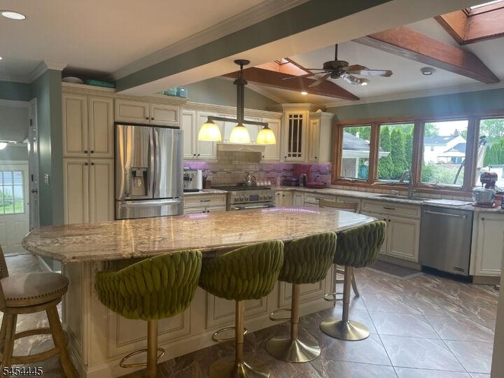 Property Photo:  11 Benjamin Pl  NJ 07440 