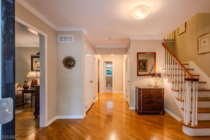 Property Photo:  6 Burlington Ln  NJ 08816 
