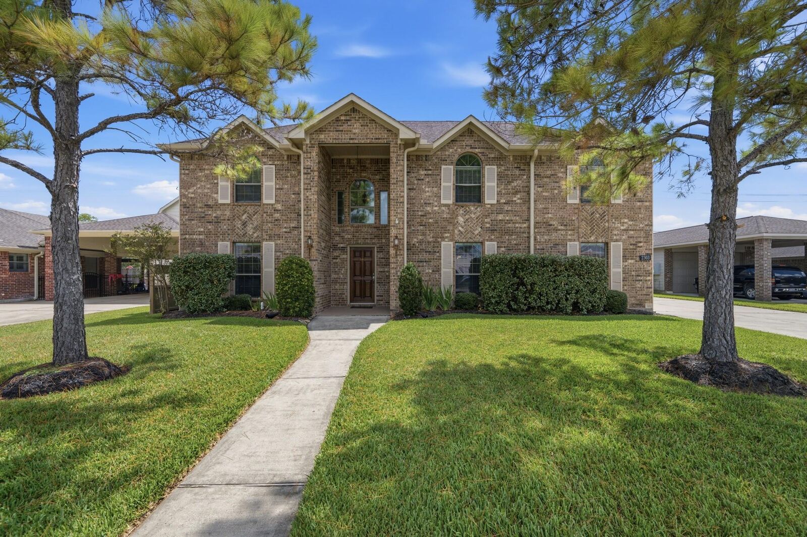 Property Photo: 2303 Casa Grande Drive TX 77573