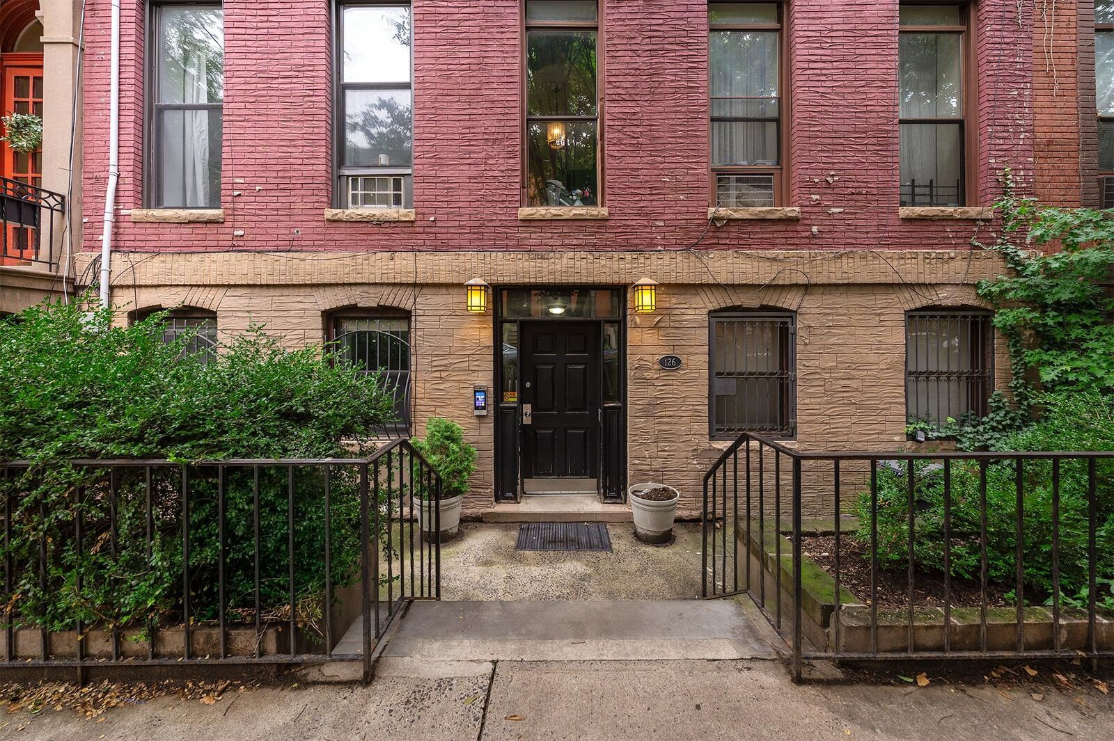 Property Photo: 126 Mercer St 1L NJ 07302
