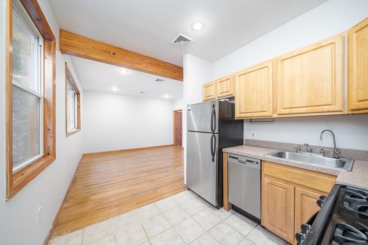 Property Photo:  100 Central Ave 3  NJ 07306 