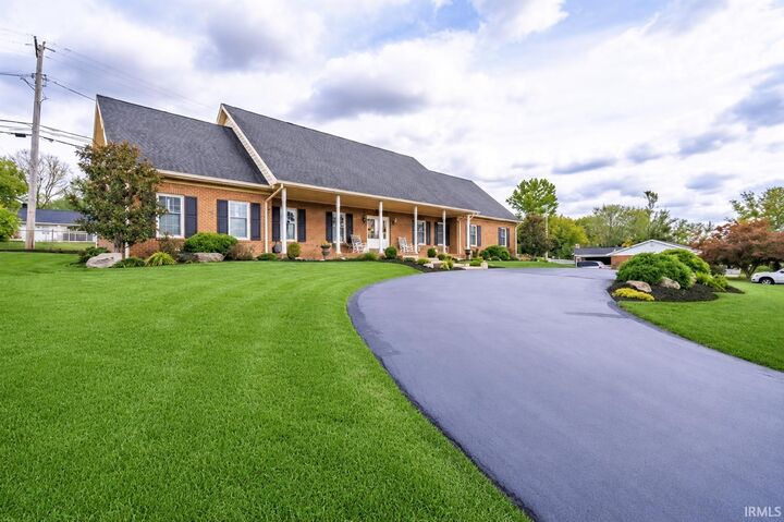 Property Photo:  1500 Washington Avenue  IN 47601 