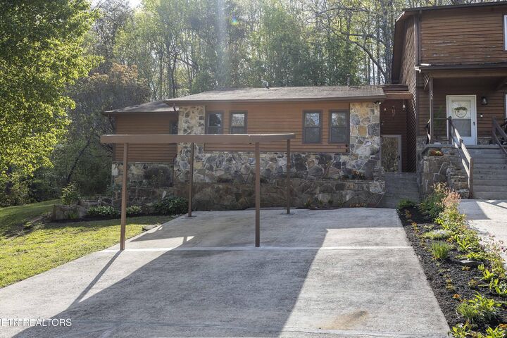 Property Photo:  156 Hendrix Drive  TN 37830 