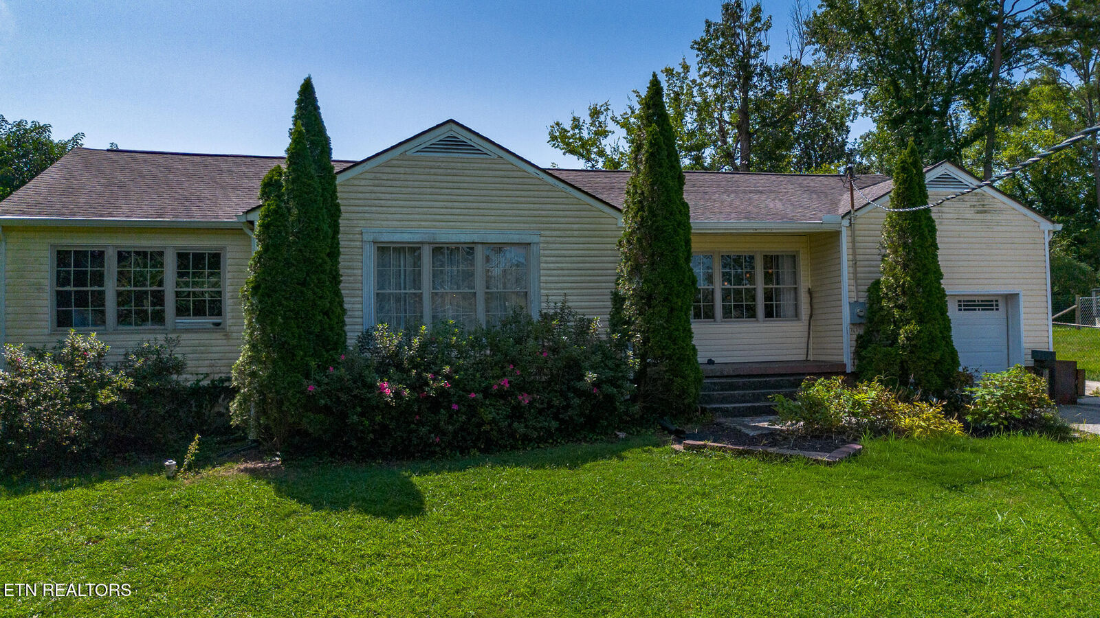 Property Photo: 1120 Old N Kentucky St TN 37763