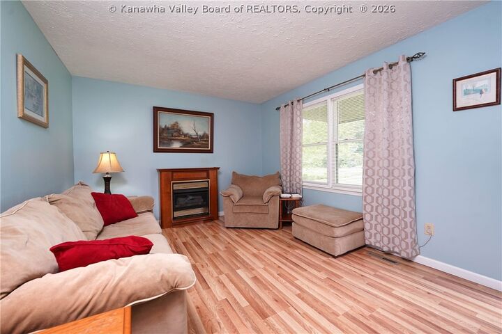 Property Photo:  318 Thorofare Road  WV 25045 