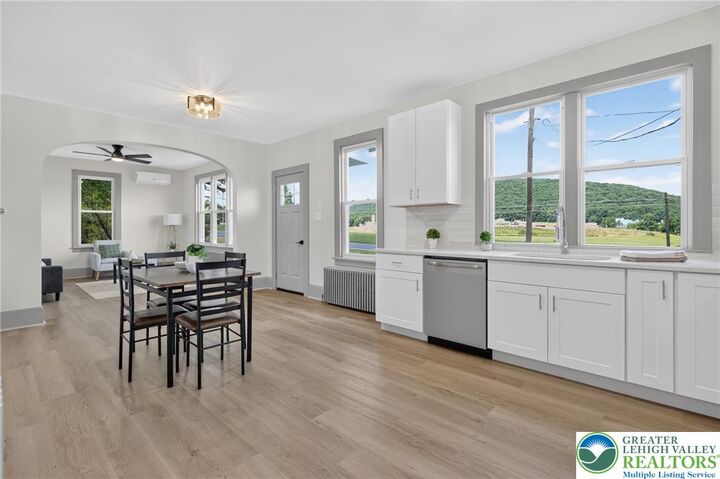 Property Photo:  280 Fairview Street  PA 18252 