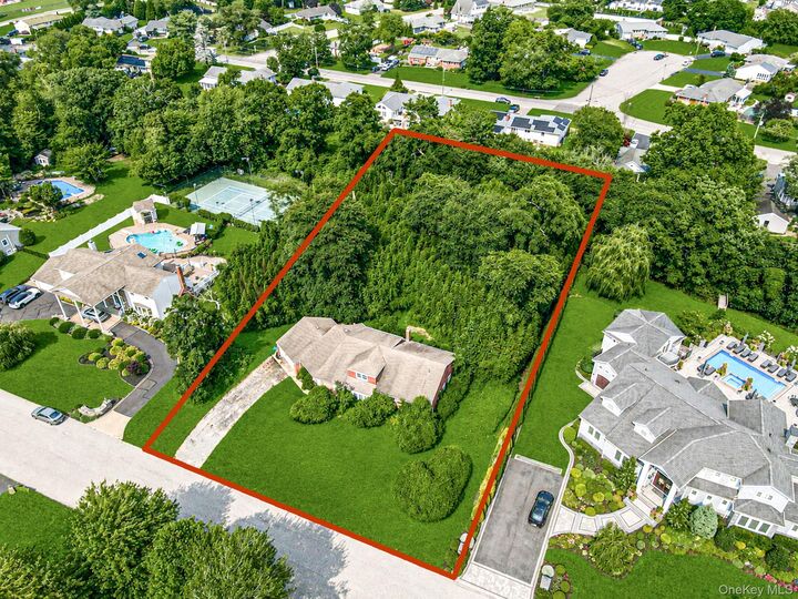 Property Photo:  893 Gardiner Drive  NY 11706 