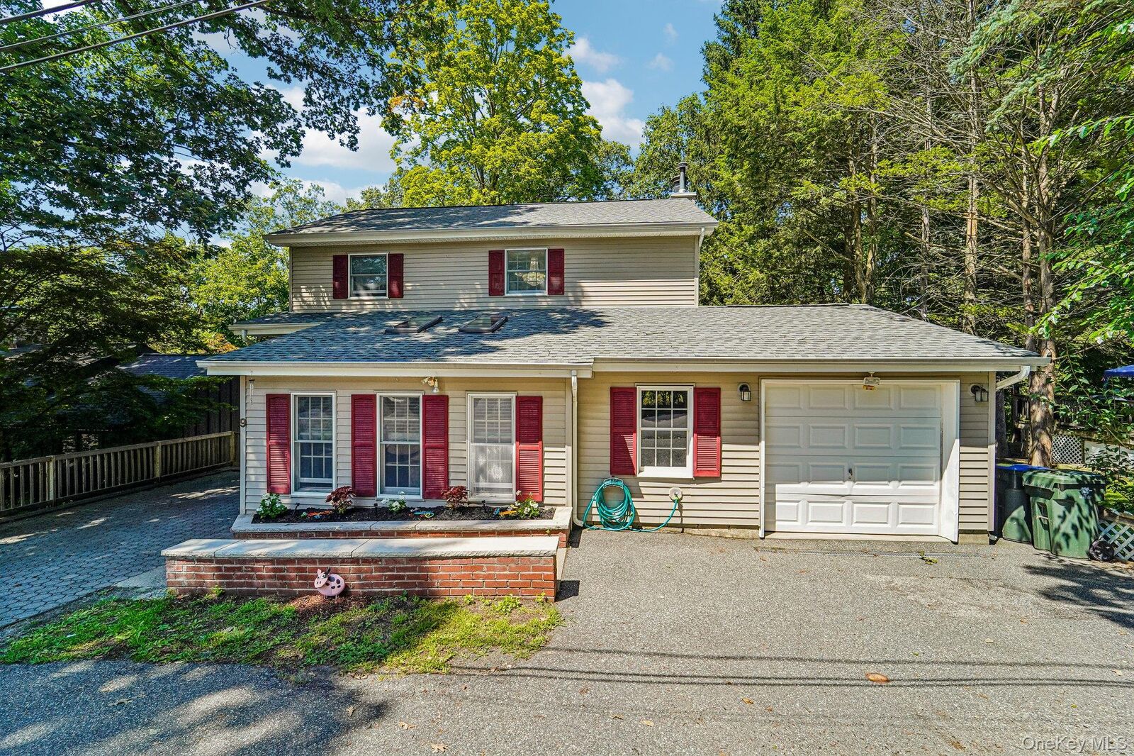 Property Photo:  9 Morgans Way  NY 10925 