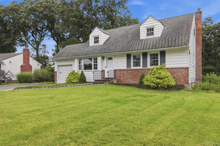 Property Photo:  15 Apple Lane  NY 11725 