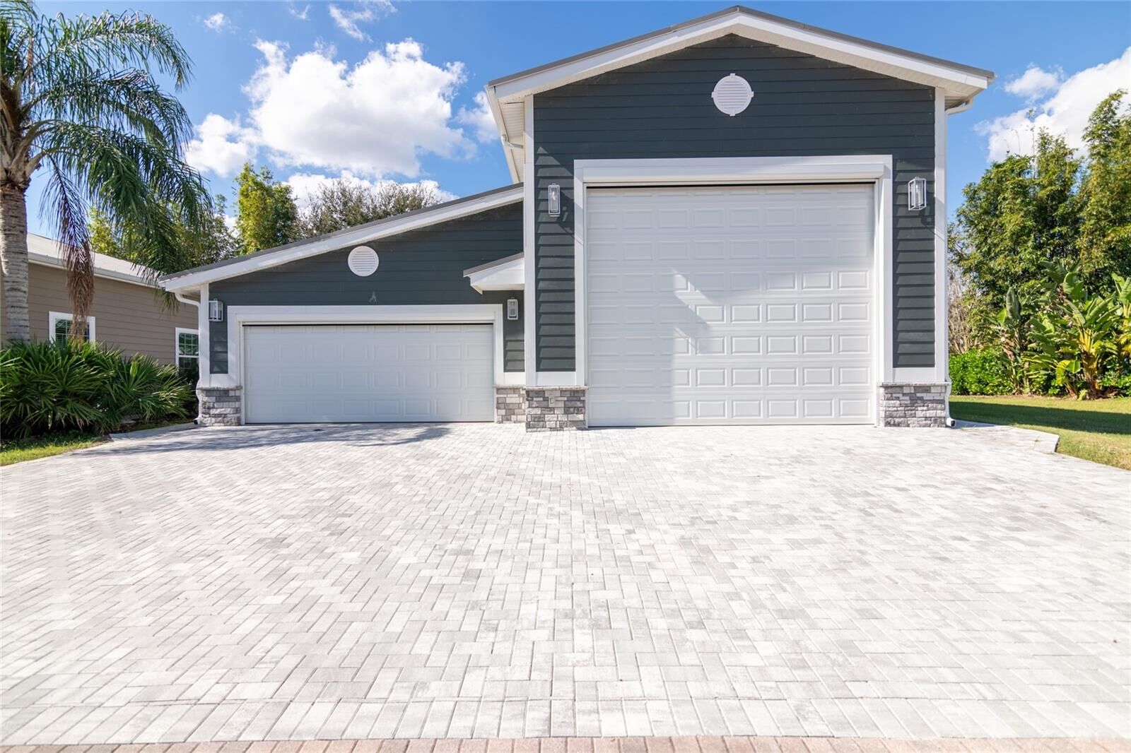 Property Photo: 6757 Amanda Vista Circle FL 34637