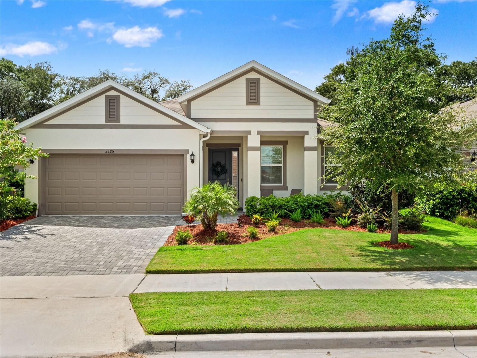 Property Photo: 2325 Sirena Lane FL 32757