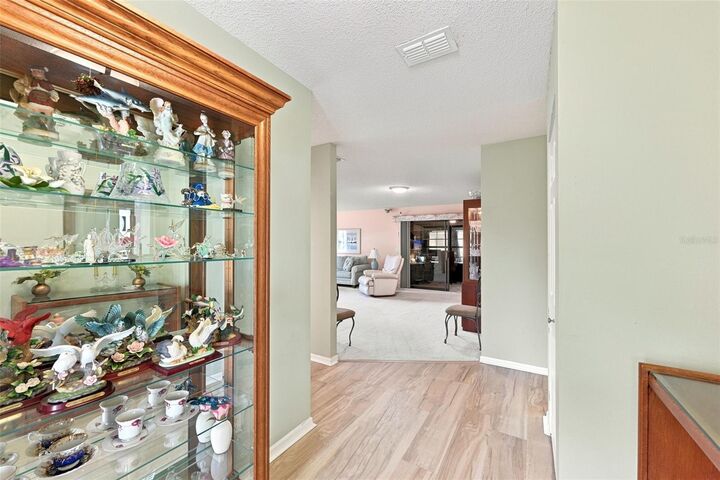 Property Photo:  1618 Layton Court  FL 33573 