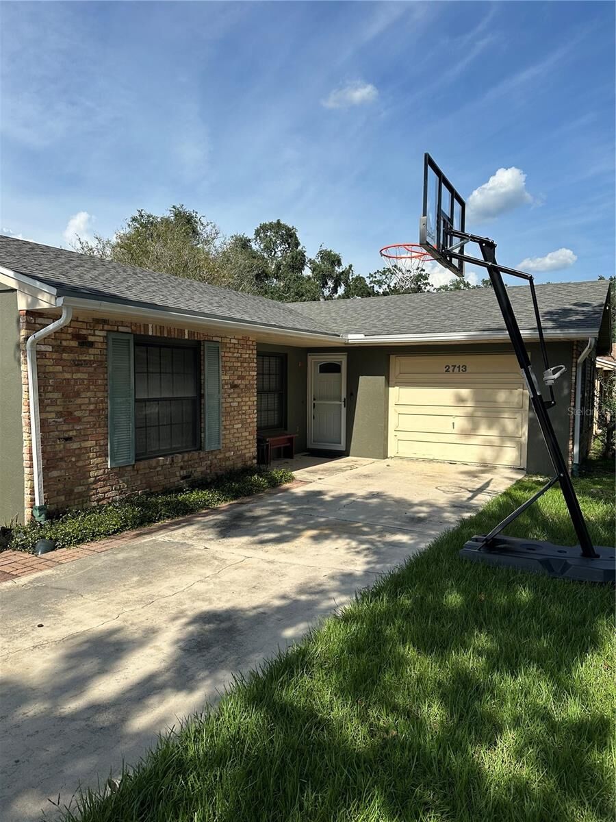 Property Photo:  2713 Beacon Street  FL 32726 