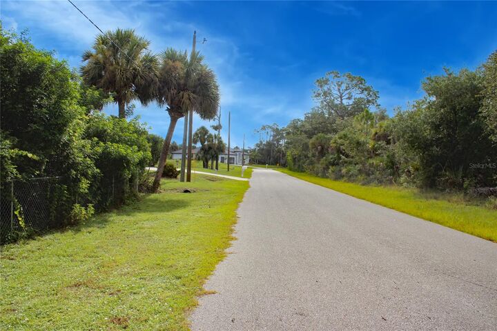 Property Photo:  14441 Mc Clellan Avenue  FL 33953 