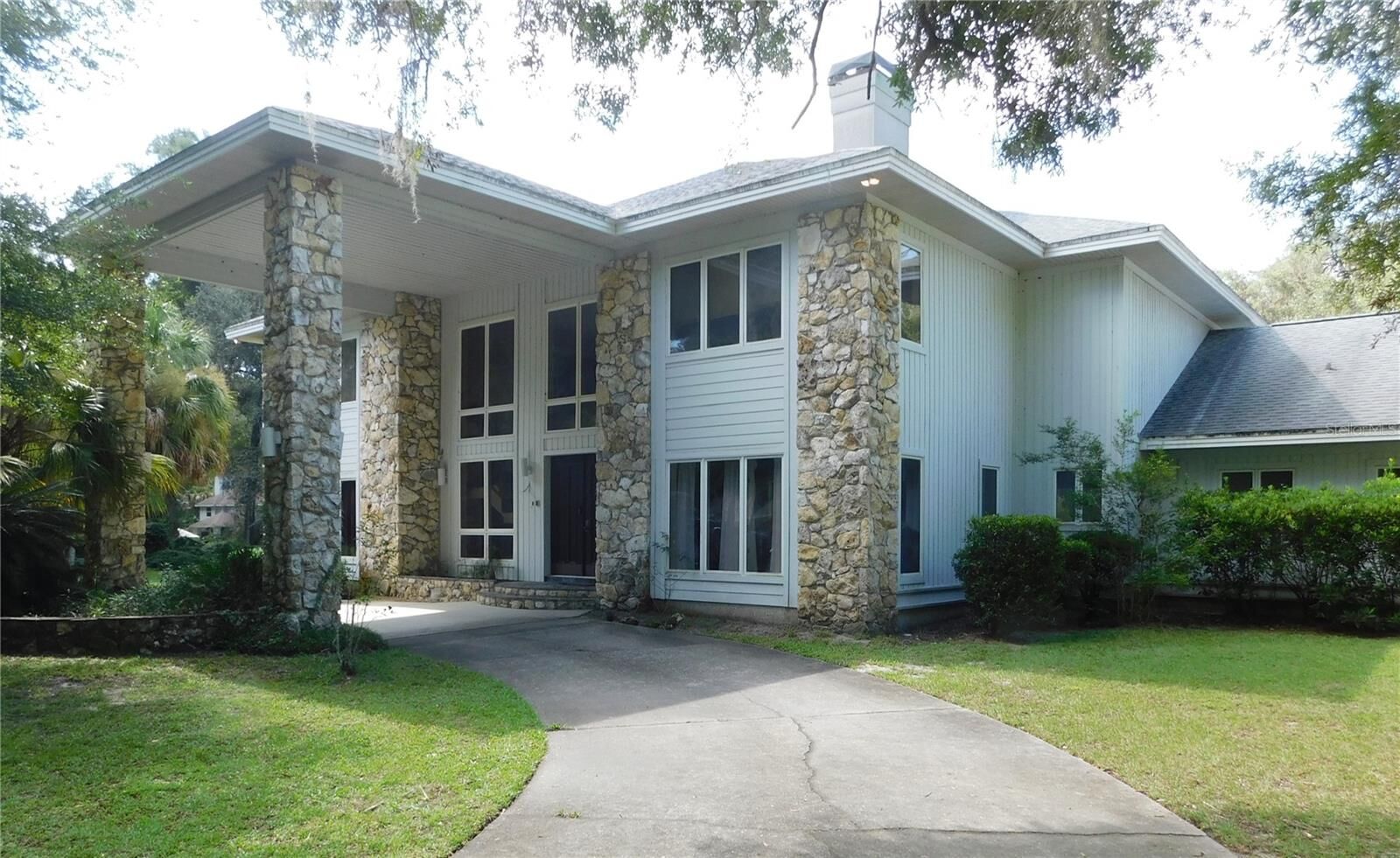 Property Photo:  9011 SW 103rd Avenue  FL 32608 