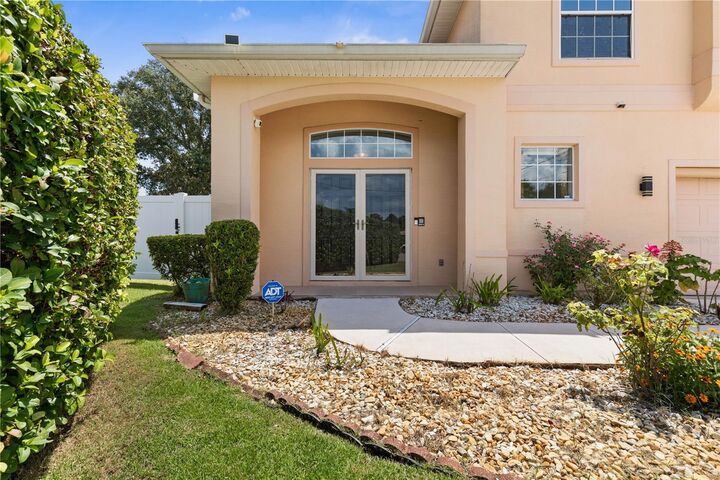 Property Photo:  7 Flint Place  FL 32137 
