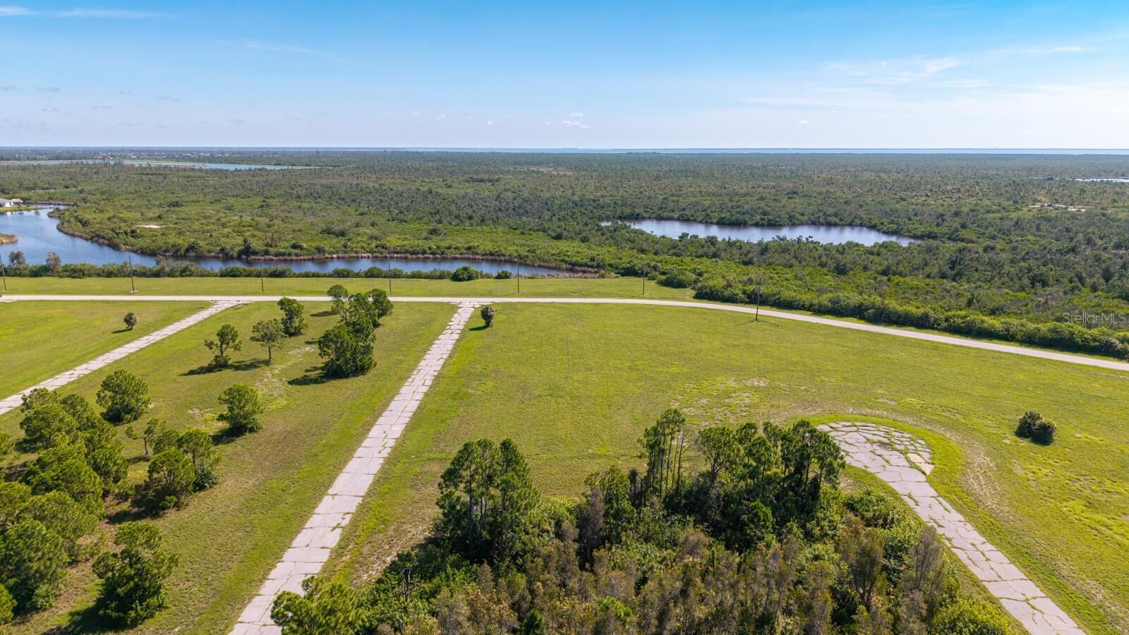 Property Photo: 12368 Croker Court FL 33946