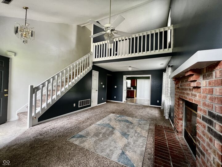 Property Photo:  916 Congressional Way  IN 46176 