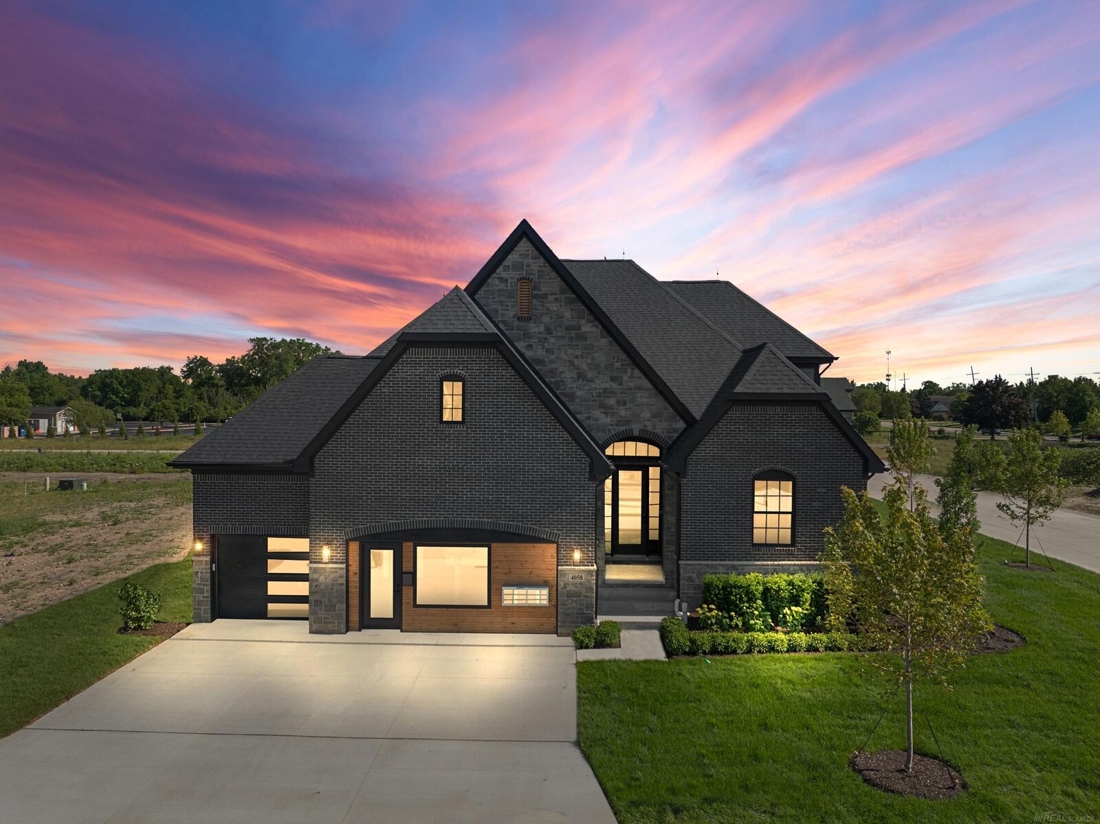 Property Photo: 4140 Blossom Drive MI 48314