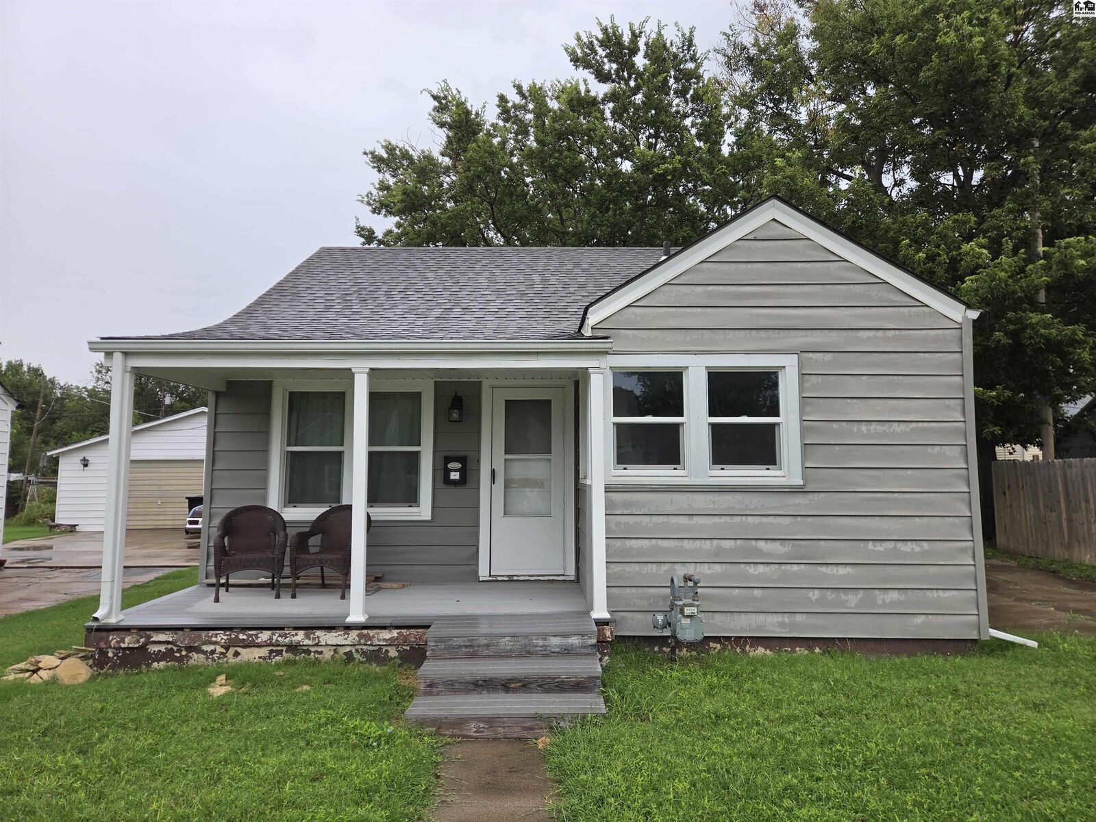 Property Photo: 669 S 12th St KS 67401