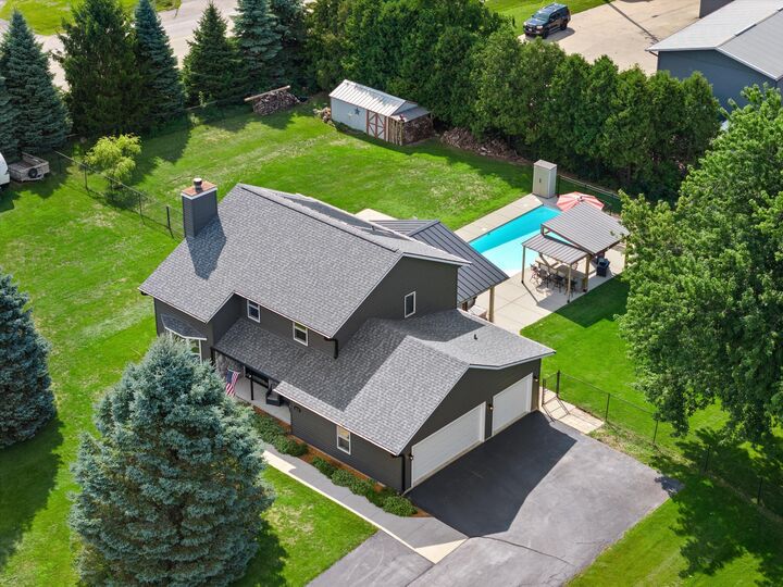 Property Photo:  W1215 Jolly Ct  WI 53036 