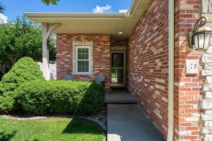 Property Photo:  31 Yukon Circle  IL 61705 