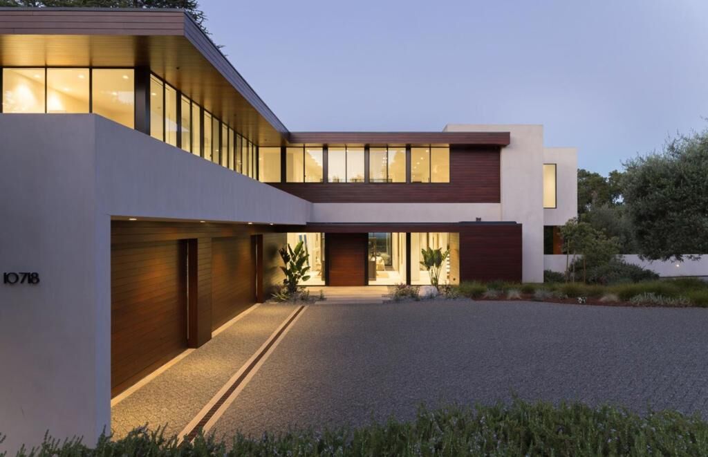 Property Photo:  10718 Mora Drive  CA 94024 