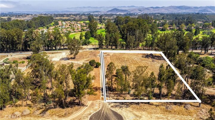Property Photo:  55 Driftwood Canyon  CA 93444 