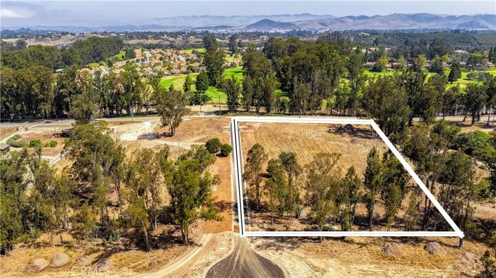 Property Photo:  55 Driftwood Canyon  CA 93444 