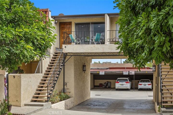 Property Photo:  1130 W Huntington Drive 8  CA 91007 