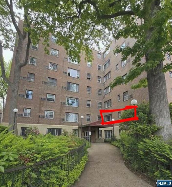 Property Photo:  2345 Linwood Avenue 1A  NJ 07024 