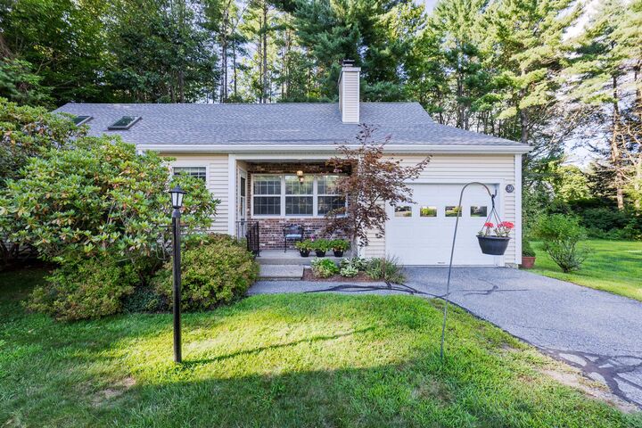 Property Photo: 6 Oak Ridge Road NH 03784