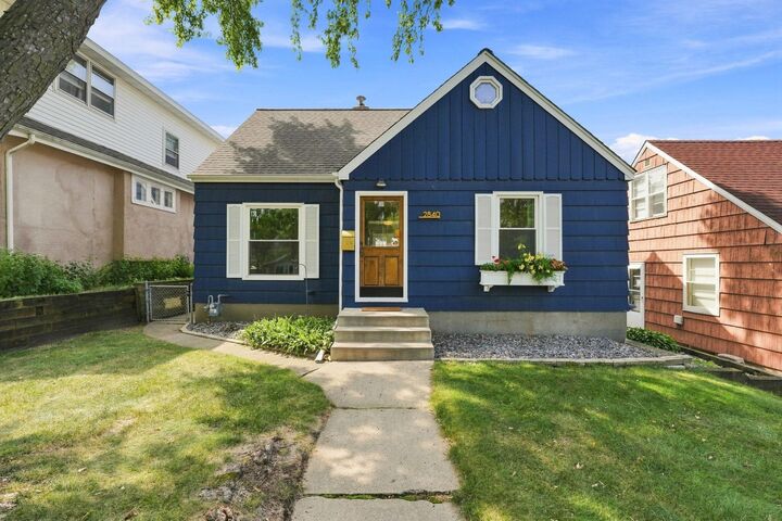 Property Photo:  2840 Brunswick Avenue S  MN 55416 