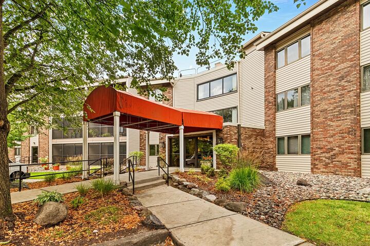 Property Photo:  3150 Glen Oaks Avenue 108A  MN 55110 