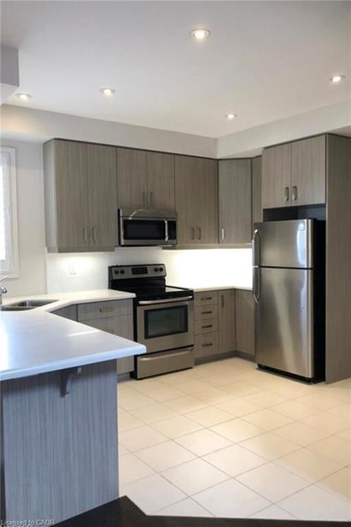 Property Photo:  24 Farley Lane  ON L9G 0G7 